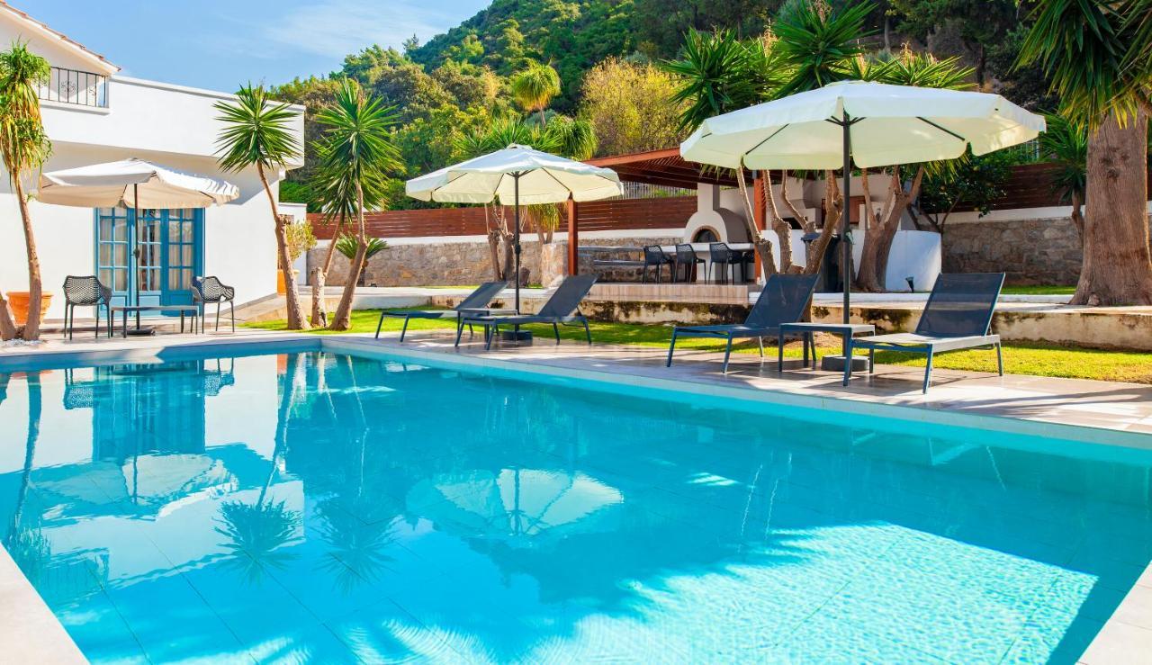 Bella Foresta Villa II Ixia  Esterno foto